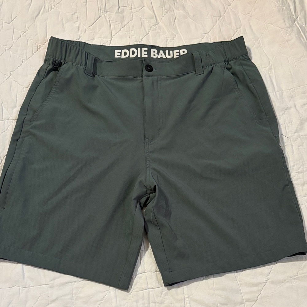 Eddie Bauer Forest‎ Green Casual Shorts